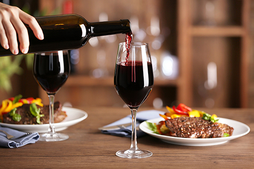 wine-with-steak-dinners